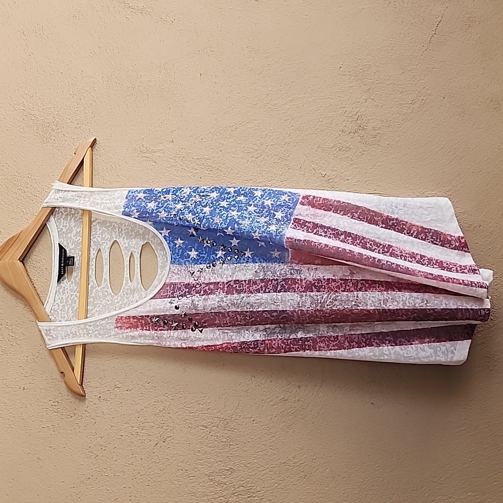 ROCK & REPUBLIC USA Flag Studded Tank Top Medium Distressed Patriotic July 4th - Picture 11 of 13